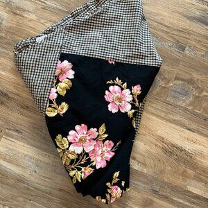 April Cornell Classic Floral Round Tablecloth